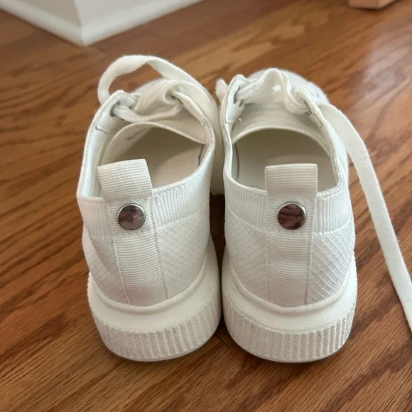 BP Ivory Lace-Up Sneakers - Picture 2 of 5